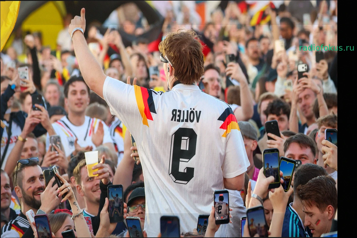 Fußballmode: Der neue Trend zum Deutschlandtrikot – ein Ausdruck des Rechtsrucks?
