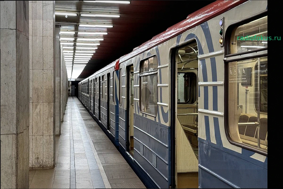 Задержки на Кольцевой линии Московского метро из-за инцидента на путях